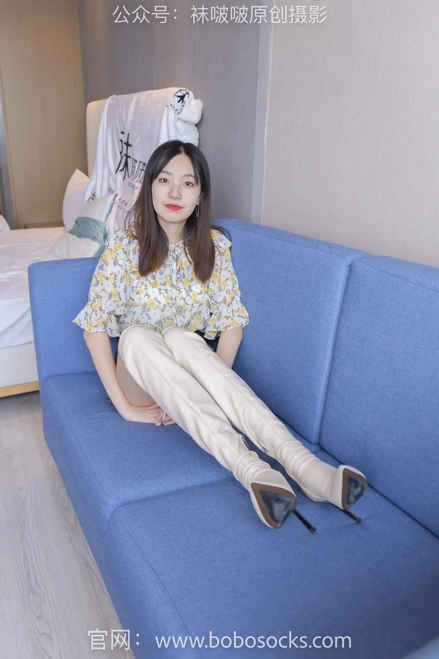 [BoBoSocks袜啵啵]NO.136 小甜豆-高跟长靴、白棉袜、裸足 [200P]插图5